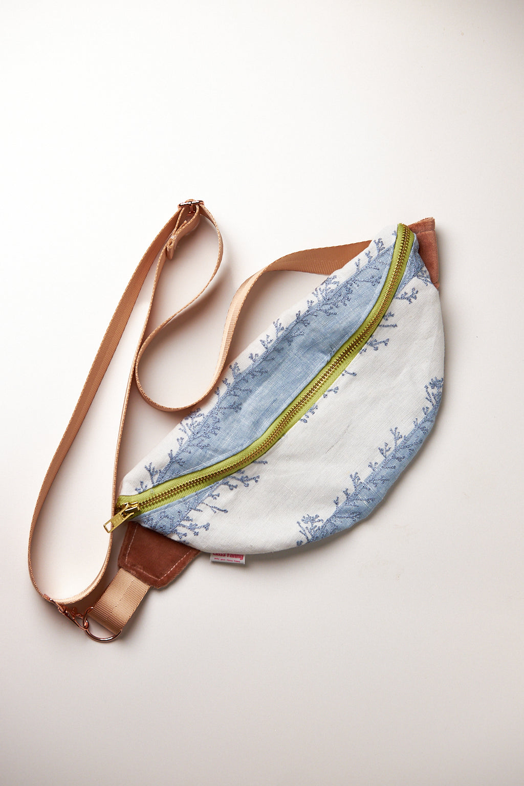 Classic Fanny in Linen