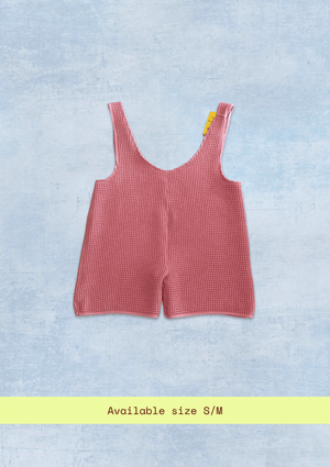 Red checkered romper on a light blue background with size information at the bottom.